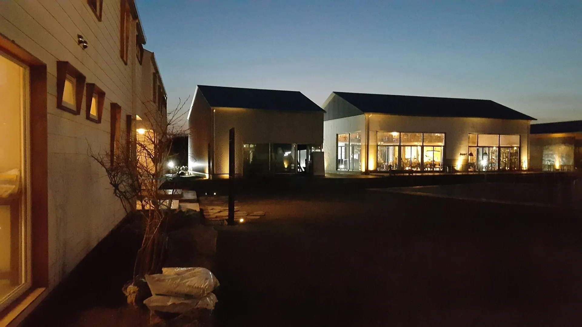 Wiesen Village - Hostel Jeju 2*,  Corea del Sud